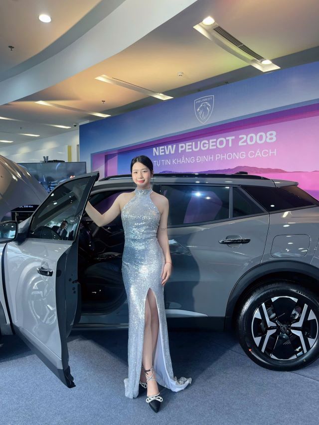 Le ra mat New Peugeot 2008